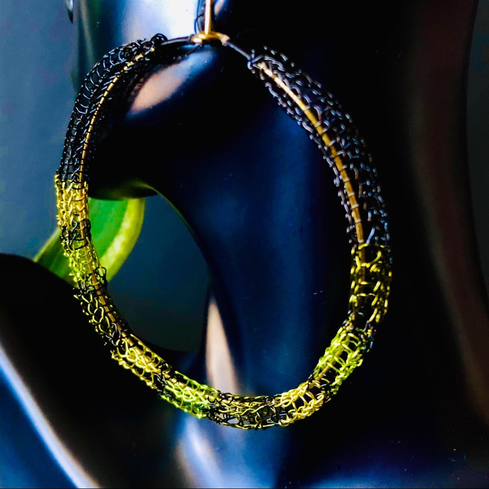 2.5” Lightweight Handmade Color Block Hoop Earring - Picture 7 of 8